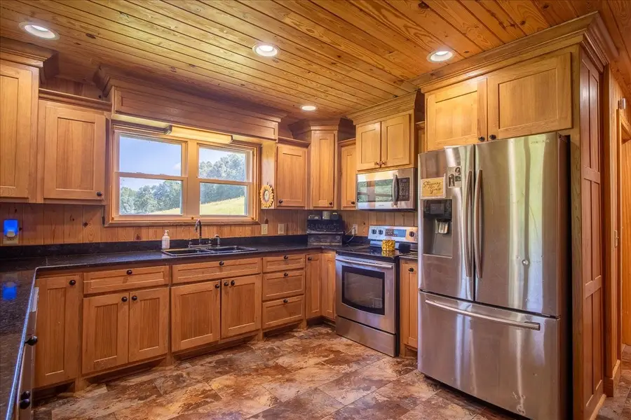 474 Long Branch Rd, Lawrenceburg, TN 38464 - #3