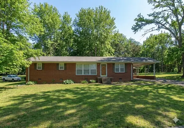 740 Driver Cir, Hartsville, TN 37074
