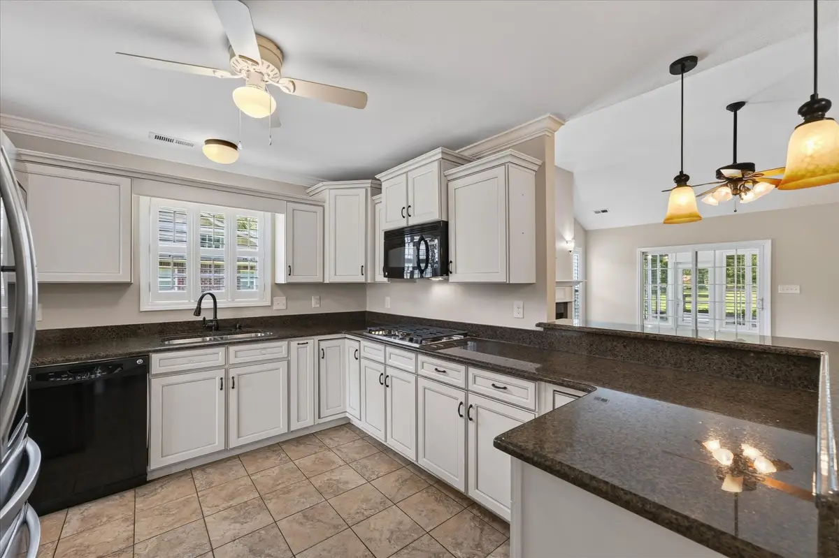 273 Turnberry Cir, Clarksville, TN 37043 - #1