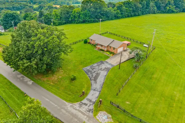 5005 Harmony Grove Rd, Hopkinsville, KY 42240