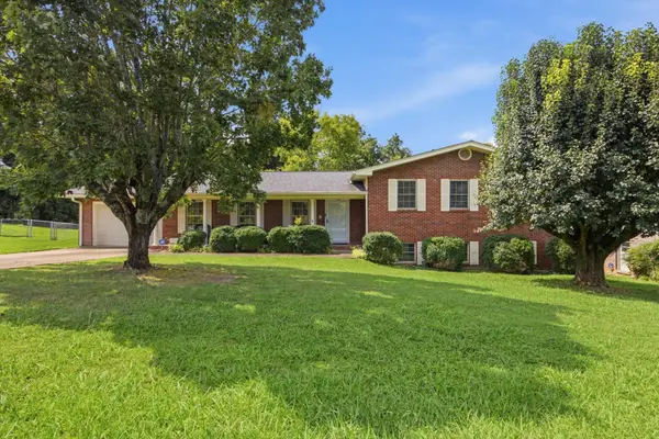 54 Kriswood Drive, Rossville, GA 30741