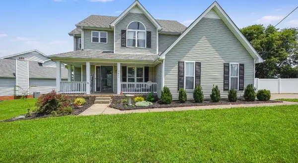 3423 E Henderson Way, Clarksville, TN 37042