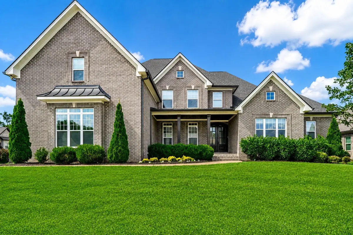 4016 Canberra Dr, Spring Hill, TN 37174 - #1
