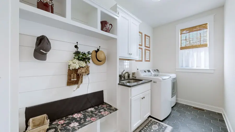 4016 Canberra Dr, Spring Hill, TN 37174 - #3