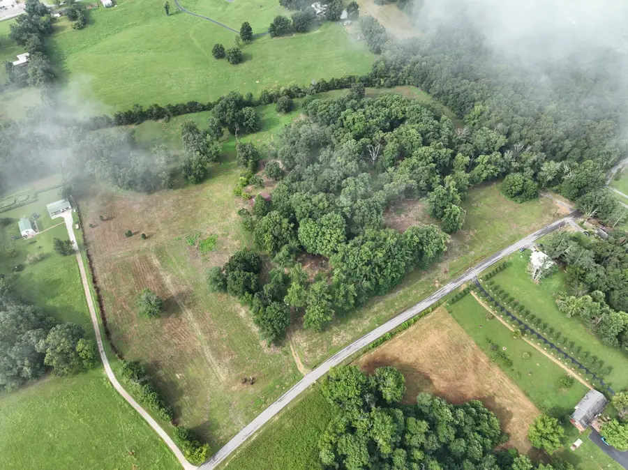 268 Lake Westmoreland Rd, Westmoreland, TN 37186 - #3