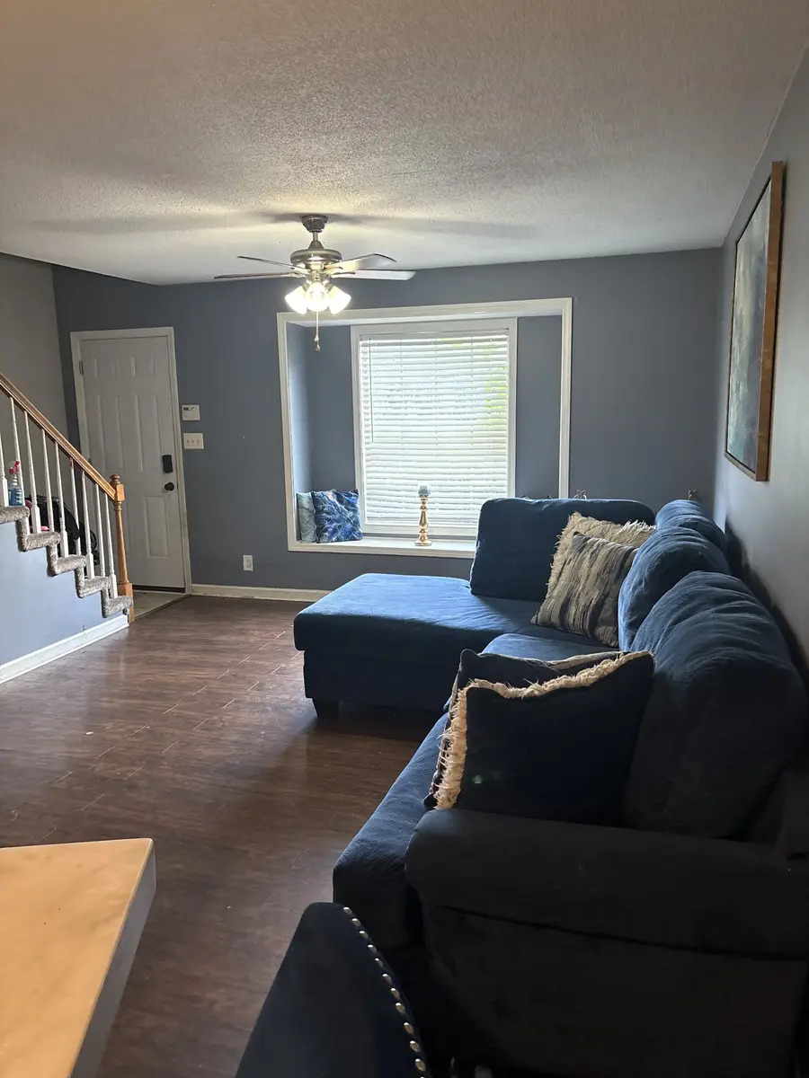 221 Jim Thorpe Dr, Clarksville, TN 37042 - #2