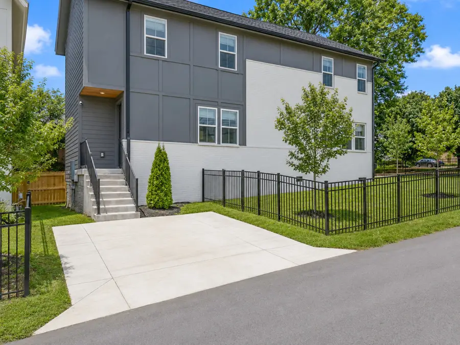 323 Whitsett Rd, Nashville, TN 37210 - #2