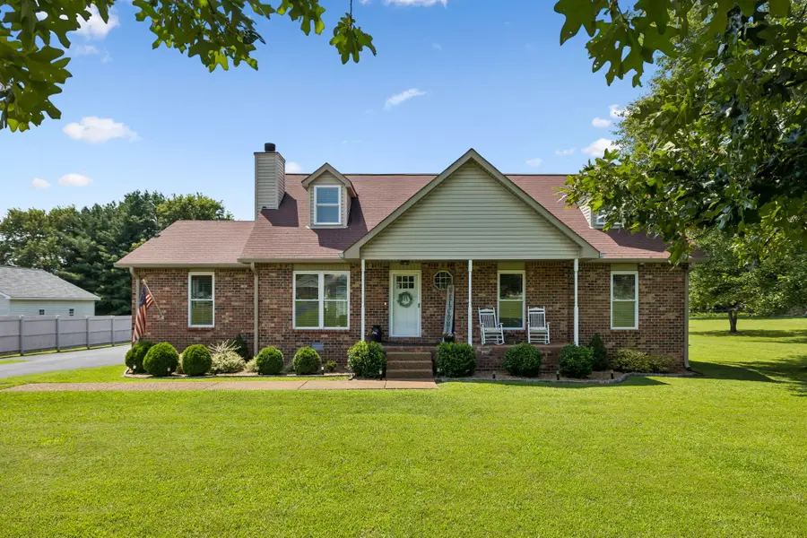 629 Shelley Dr, Mount Juliet, TN 37122 - #2