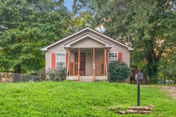 966 Greenwood Ave, Clarksville, TN 37040