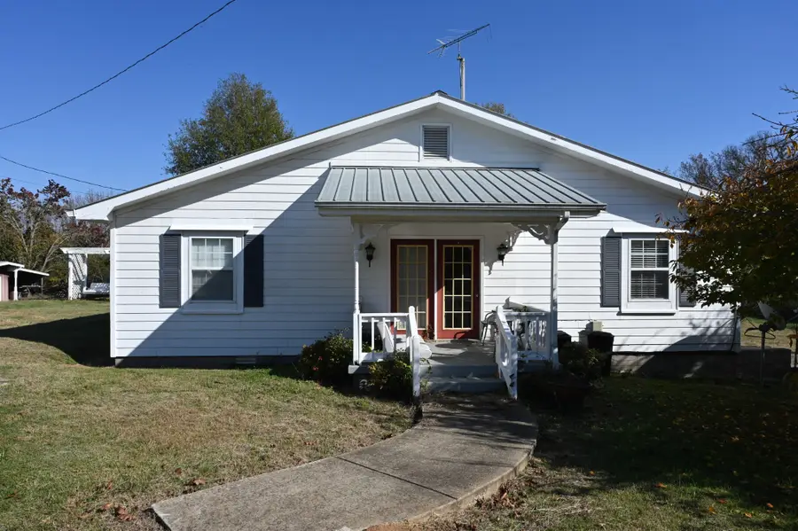 489 Doyle Rd, Linden, TN 37096 - #2