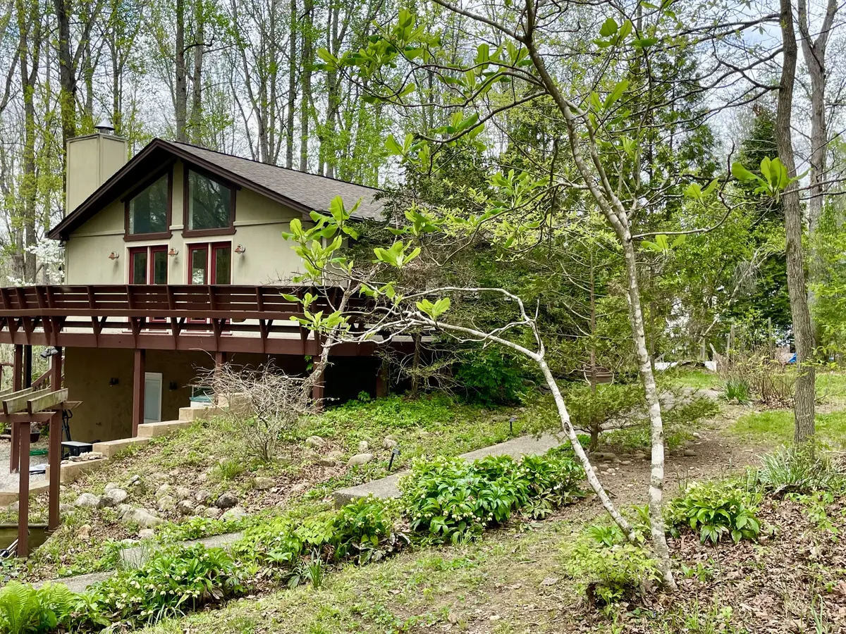 1073 Crane Ct, Kingston Springs, TN 37082 - #1