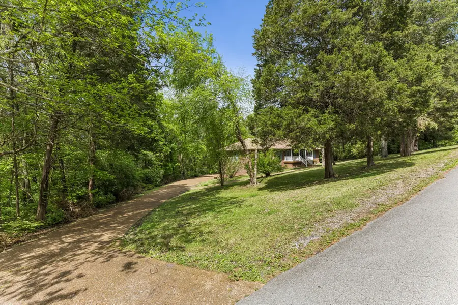1912 Graceland Dr, Goodlettsville, TN 37072 - #3