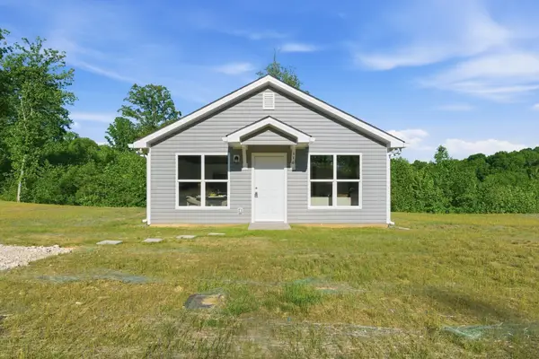 116 Hill Place Court, Dickson, TN 37055