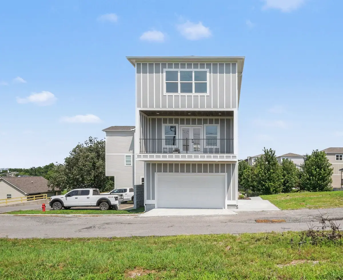 1121 Lawrence Ave #3, Madison, TN 37115 - #1