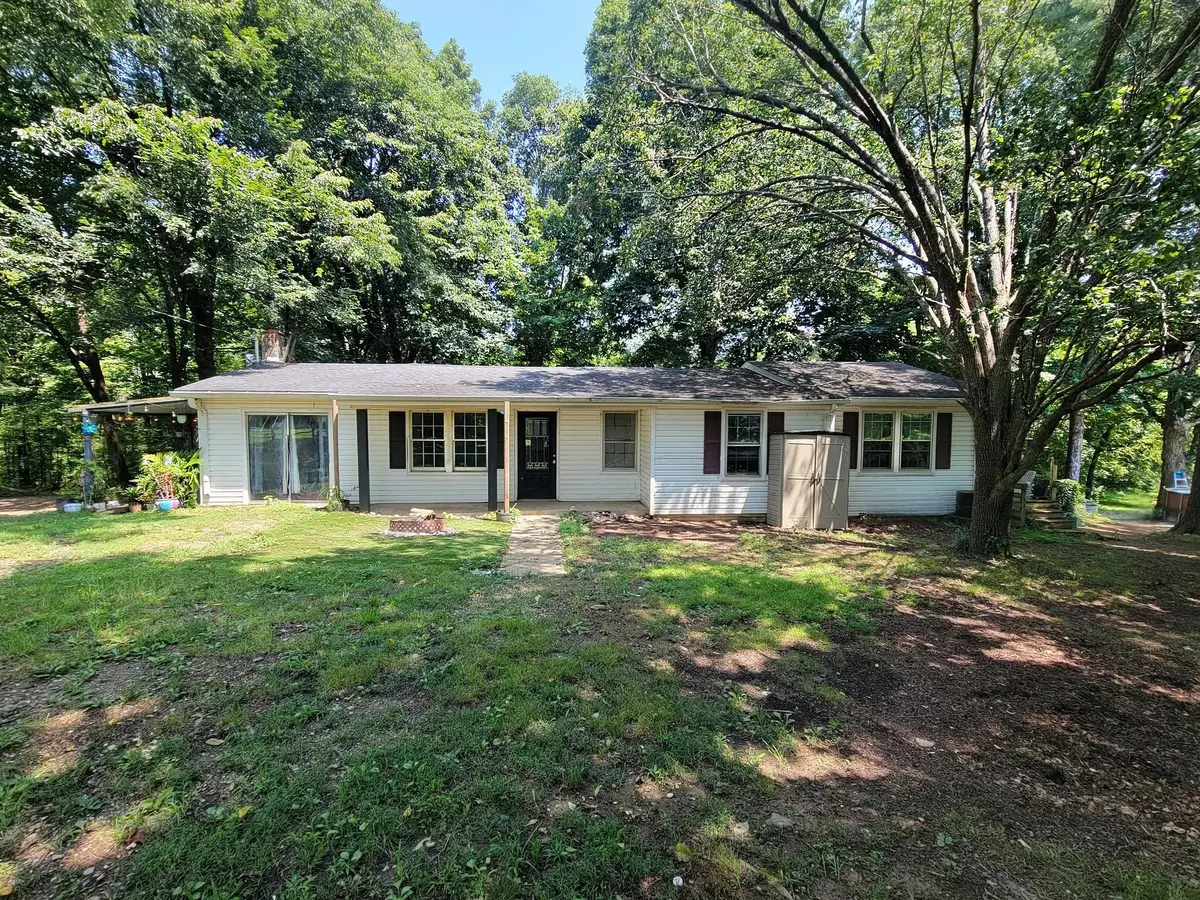 3490 Shouse Rd, Santa Fe, TN 38482 - #1