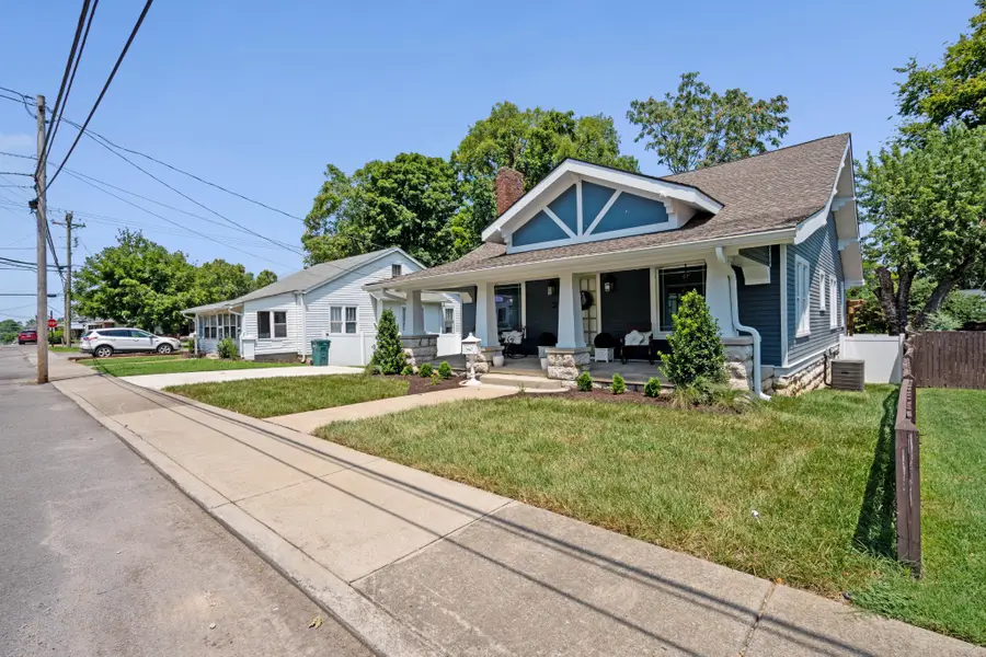 207 E Spring St, Lebanon, TN 37087 - #2