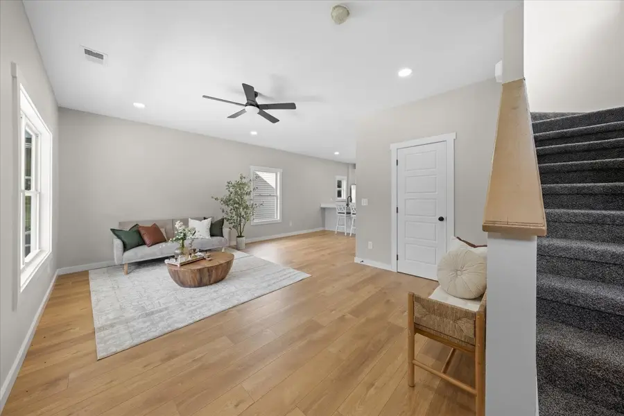 324 Mitchell St, Clarksville, TN 37042 - #3