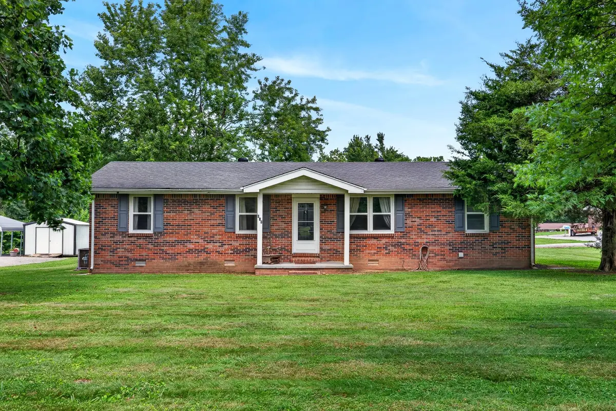 627 Baker Dr, Lafayette, TN 37083 - #1