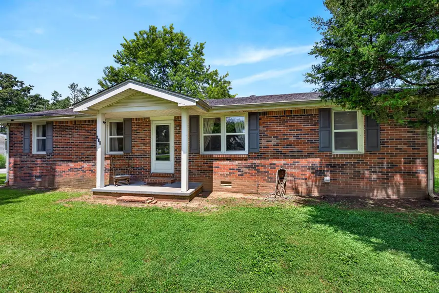 627 Baker Dr, Lafayette, TN 37083 - #3