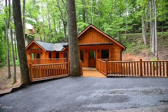1710 Orchard Dr, Sevierville, TN 37876 - #3