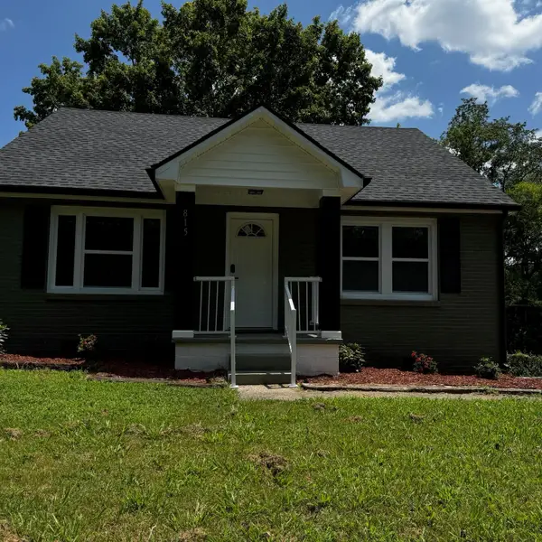 815 Cumberland Dr, Clarksville, TN 37040