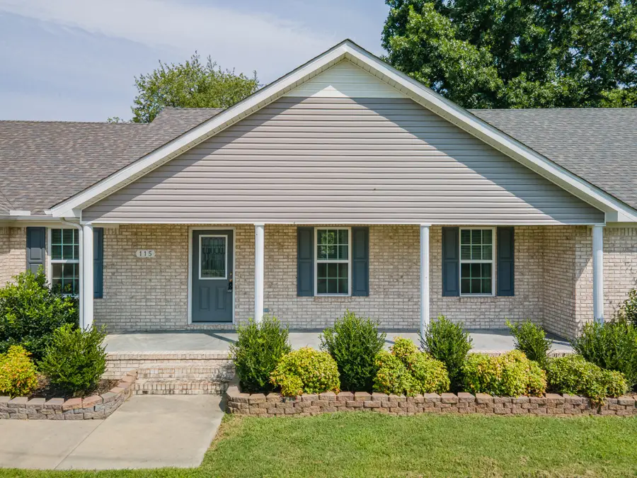115 Lookout Ln, Pulaski, TN 38478 - #3