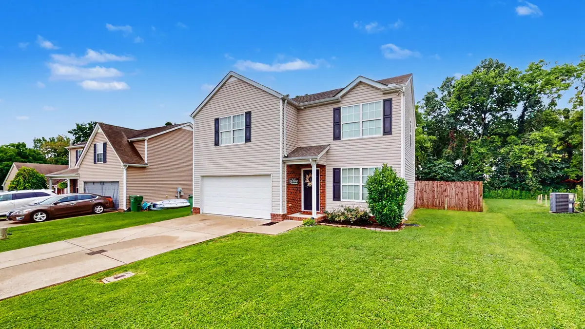 702 Cottoncloud Dr, Lebanon, TN 37090 - #1