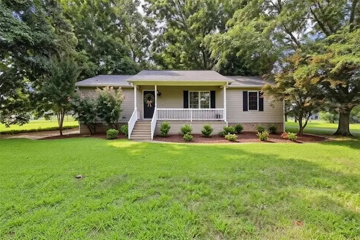 3249 Winters Rd, Cedar Hill, TN 37032 - #1