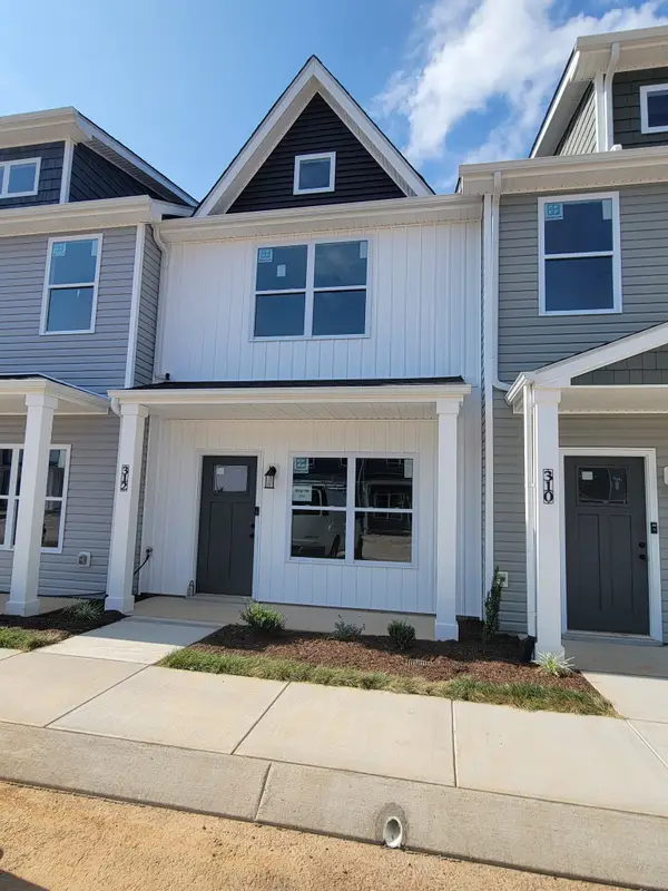 312 Front Ridge Circle, Clarksville, TN 37040