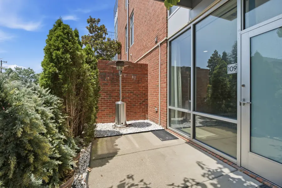 926 Woodland St #109, Nashville, TN 37206 - #3