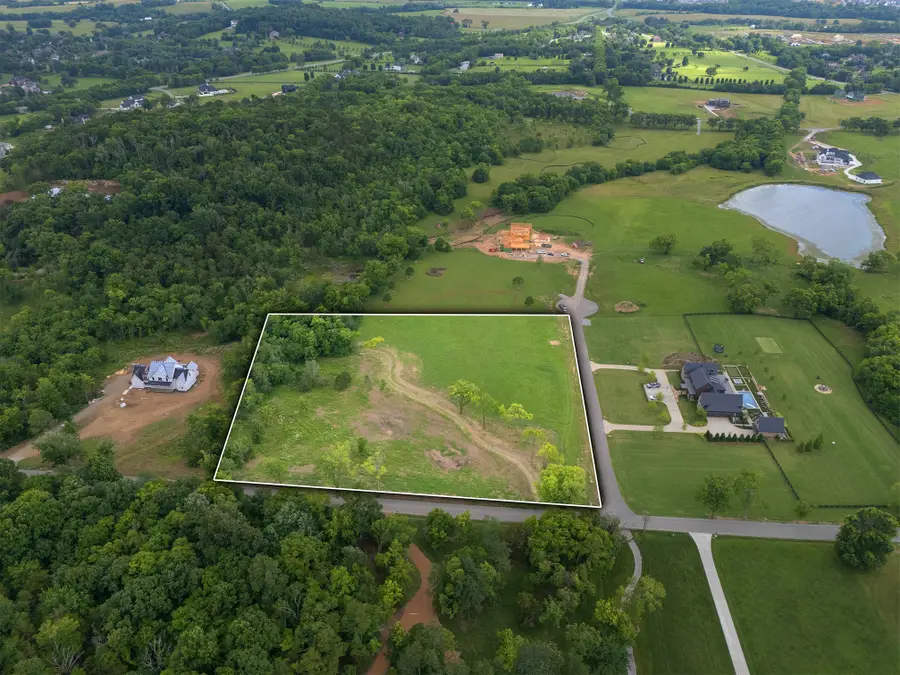 3000 Snowbird Ct, Franklin, TN 37064 - #3