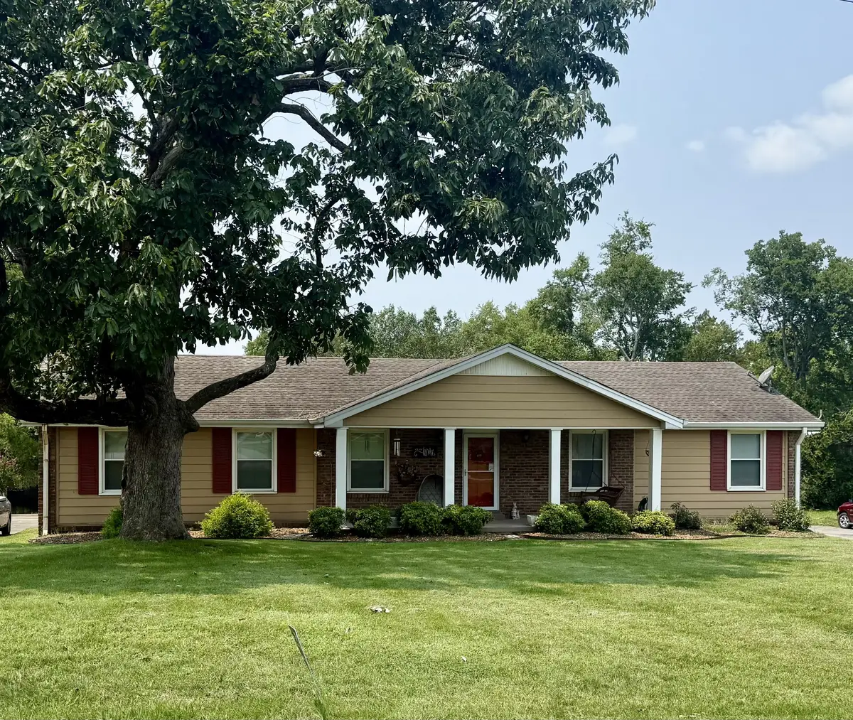 122 Oak Hill Dr, Lebanon, TN 37087 - #1