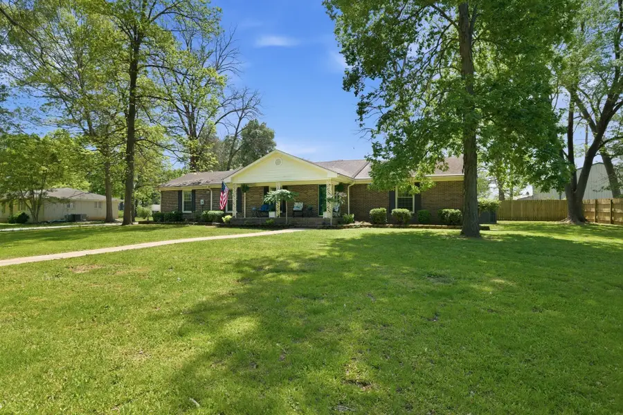 100 April Ln, Shelbyville, TN 37160 - #2