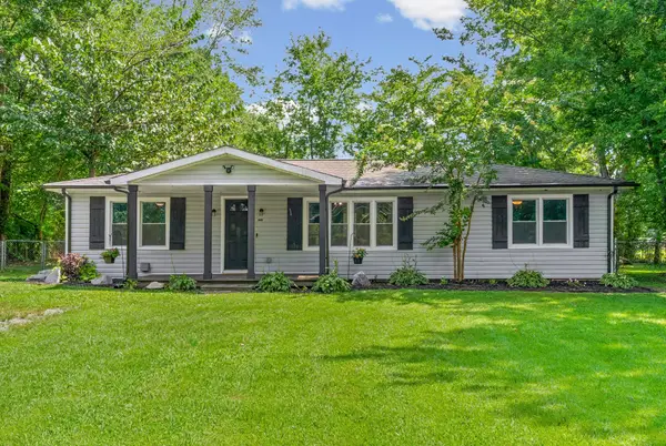 3594 Oakwood Rd, Woodlawn, TN 37191