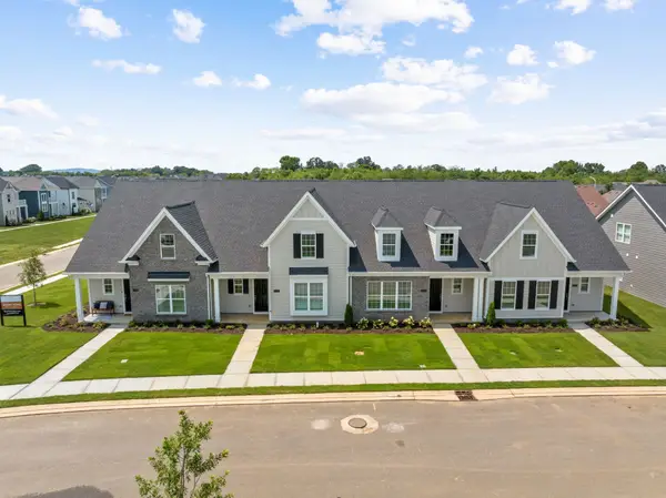 2524 Elmcroft Avenue, Murfreesboro, TN 37128