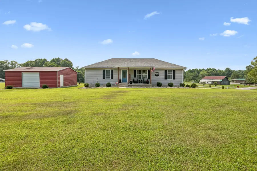 420 Douglas Ln, Lafayette, TN 37083 - #2