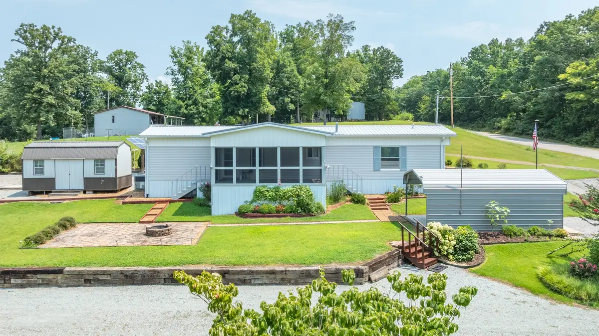 181 Lower Roans Creek Rd, Linden, TN 37096 - #1