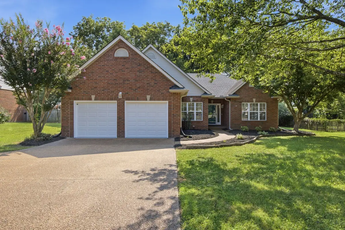 2646 Churchill Dr, Thompsons Station, TN 37179 - #1