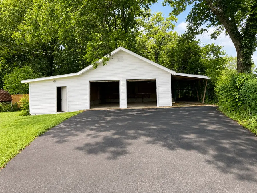 304 Morgan Ave S, Fayetteville, TN 37334 - #3