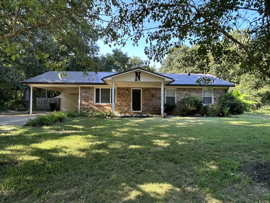 106 Shore Dr, Big Sandy, TN 38221 - #3