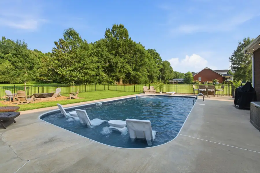 549 Lee Ln, Huntland, TN 37345 - #2