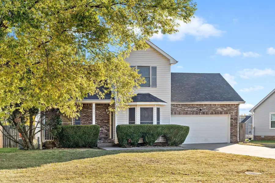 3737 Heather Dr, Clarksville, TN 37042 - #2