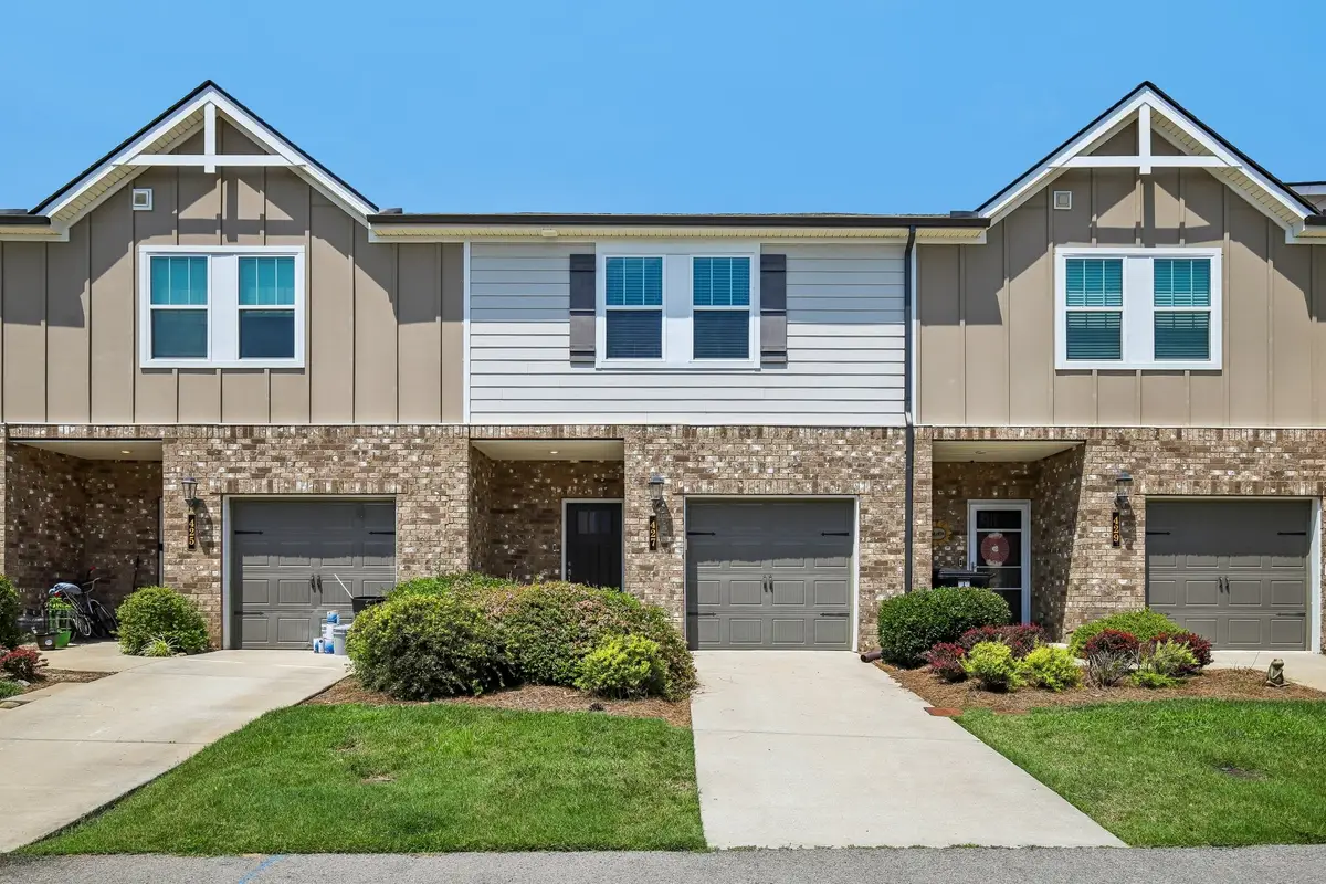 427 Palmetto Dr, Columbia, TN 38401 - #1