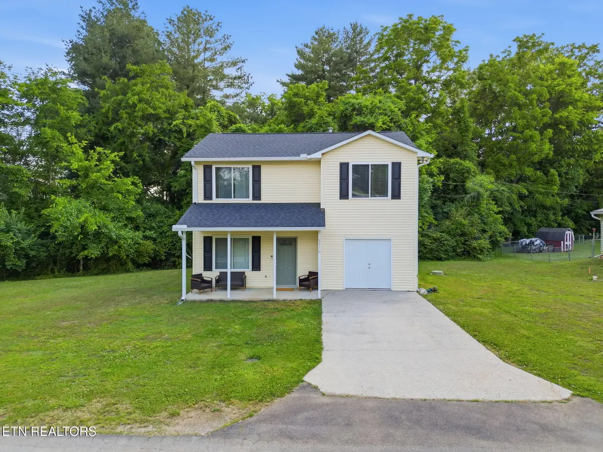 5516 W Emory Rd, Powell, TN 37849 - #1