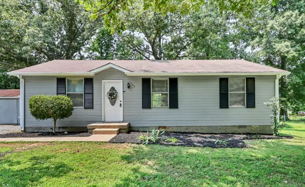 542 Roselawn Dr, Clarksville, TN 37042