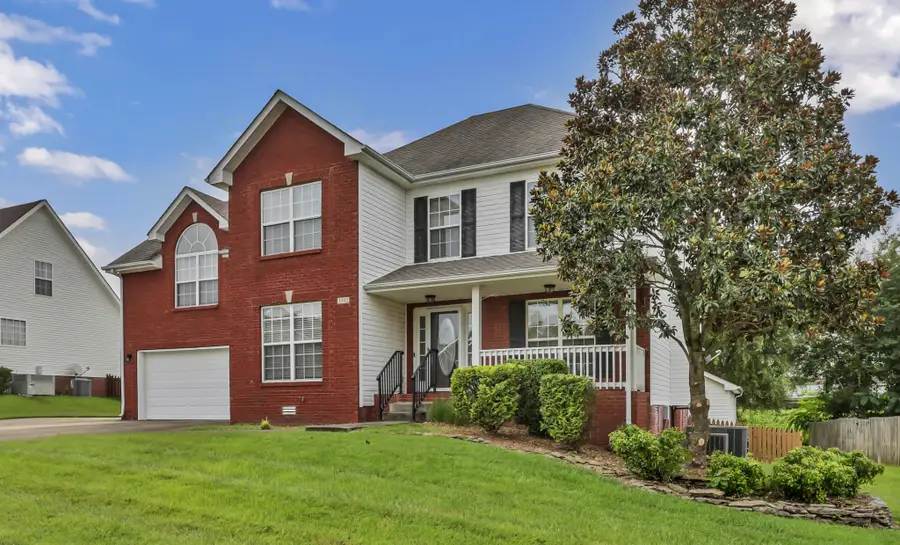 3332 Victoria Ct, Clarksville, TN 37043 - #2