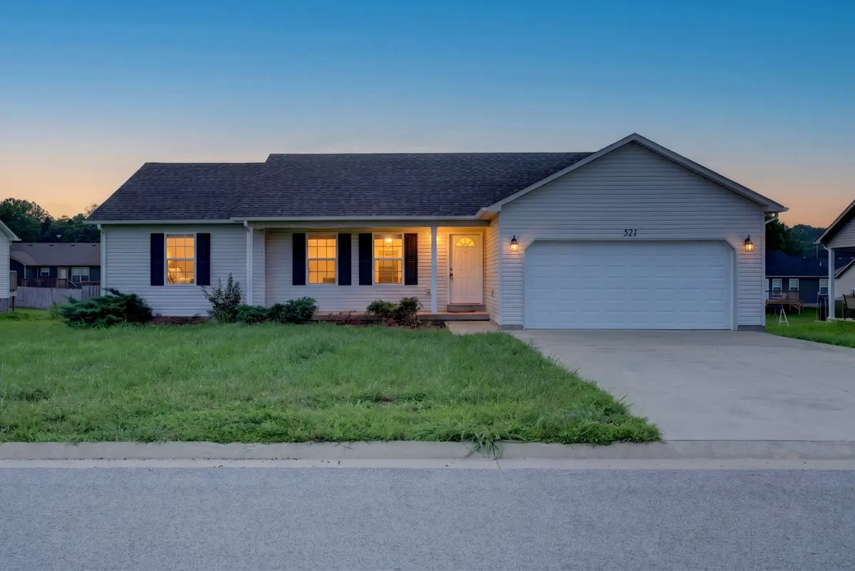 521 Labrador Dr, Bowling Green, KY 42101 - #1