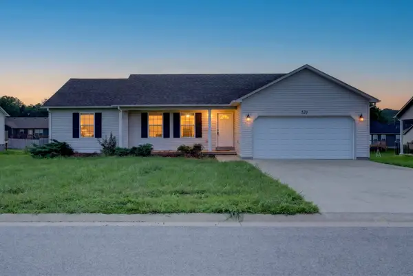 521 Labrador Dr, Bowling Green, KY 42101