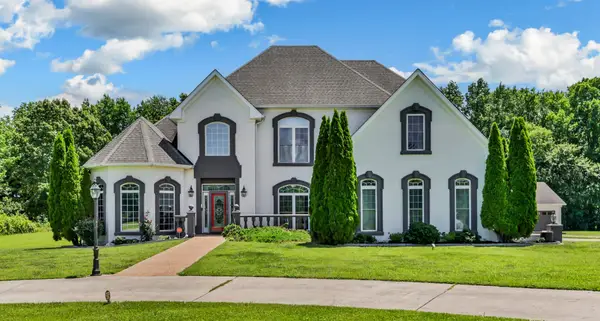 865 Butts Dr, Clarksville, TN 37042