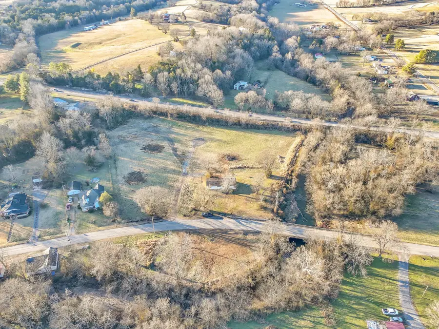 617 Old Highway 31 E 3, Bethpage, TN 37022 - #3